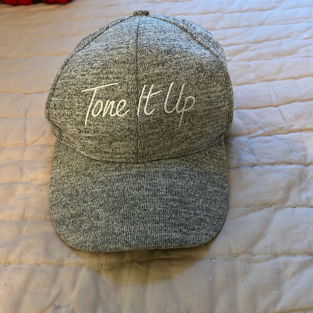 Tone It Up Baseball Cap (grey)